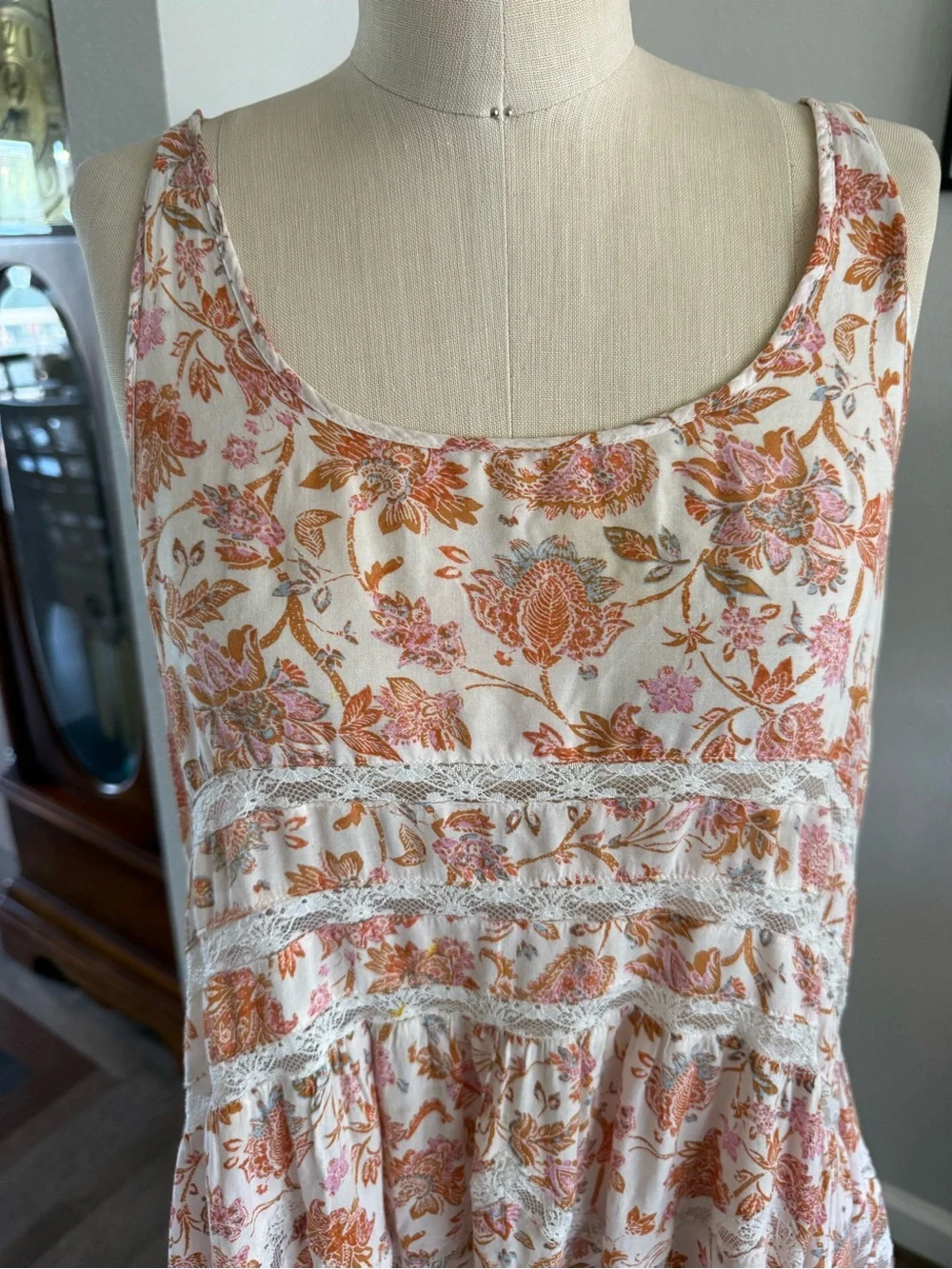 Free People Intimately Floral Lace Trim Trapeze Tank Top Pink Peach Boho Peplum